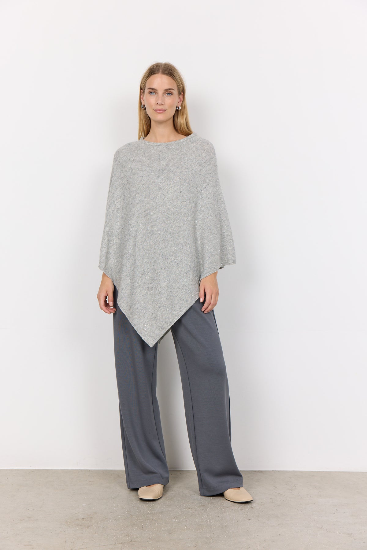 SOYA SPARKLE PONCHO