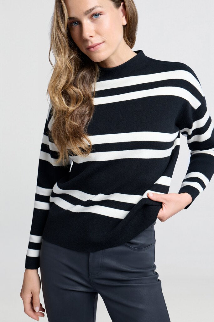 YAYA STRIPED TURTLENECK