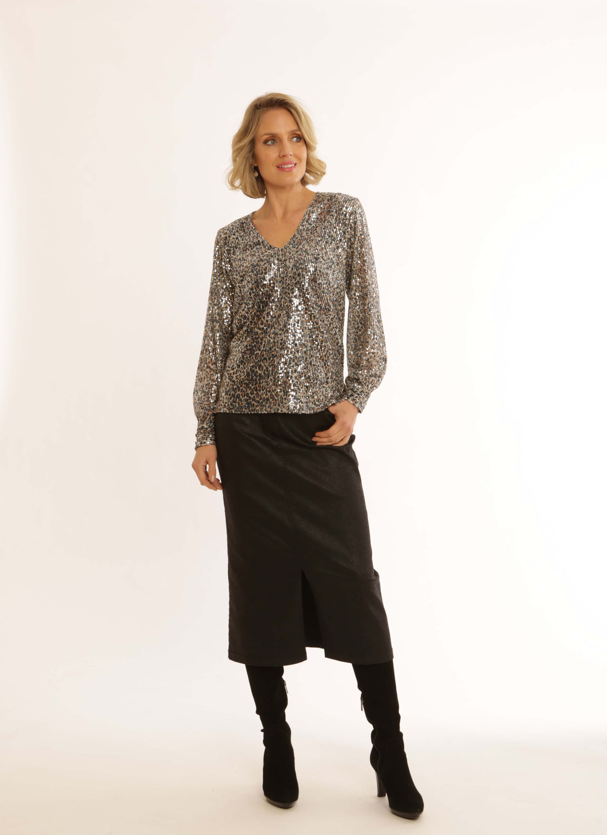 POMODORO ANIMAL SEQUIN BLOUSE